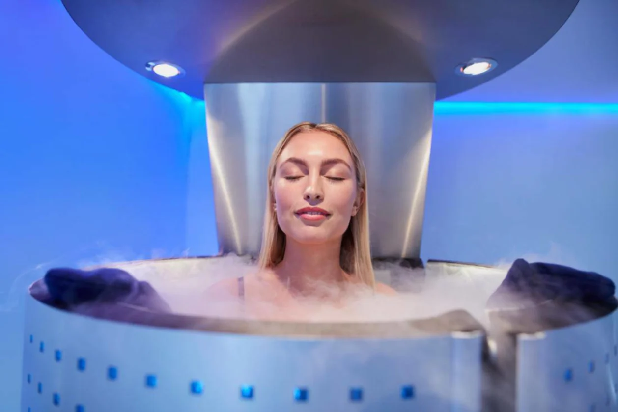 woman trying cryotherapy